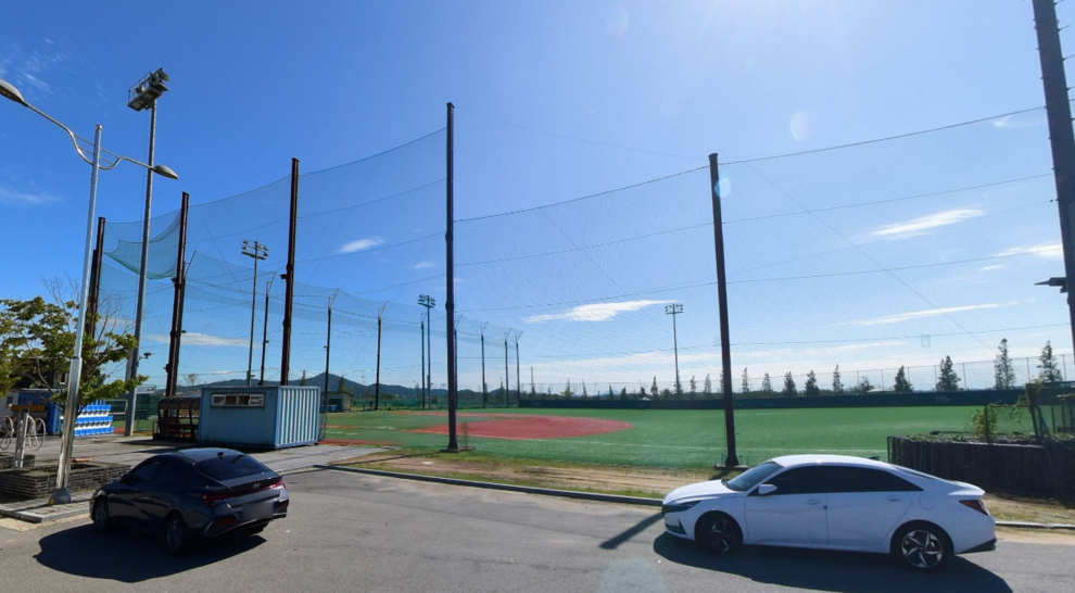 5. 태안군생활체육공원 야구장